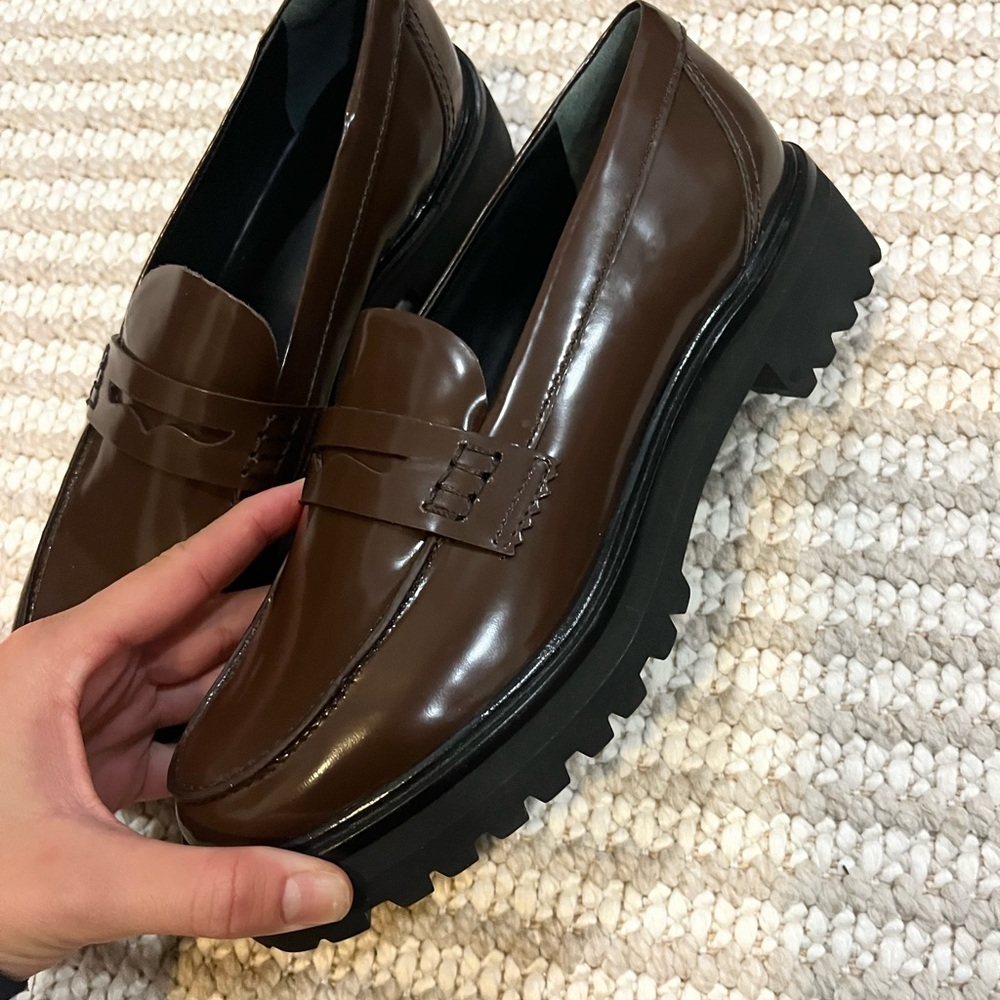 Reformation Agathea Chunky Loafer in Espresso Leather - Picture 5 of 7